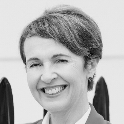 Tracey Barr